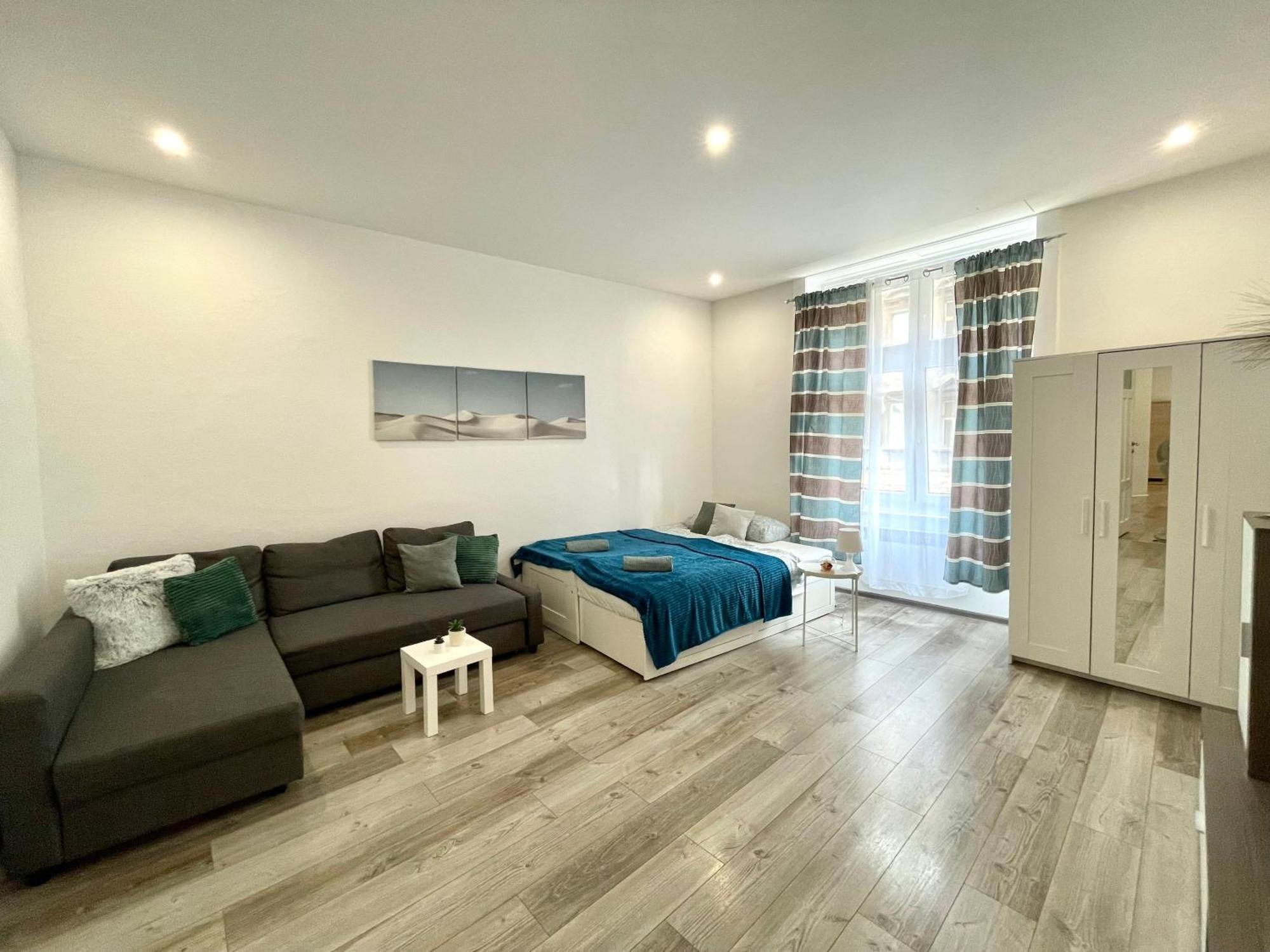 Relax Home With 2 Bedroom, 2 Bathroom For 6 People In The City Centre Free Coffee Будапеща Екстериор снимка